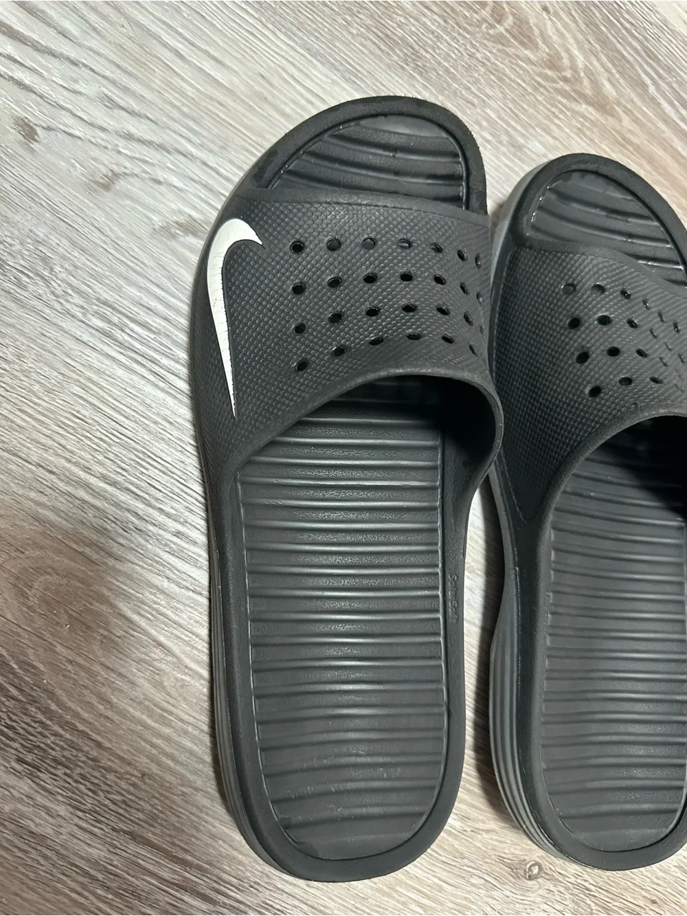 Nike men solarsoft
